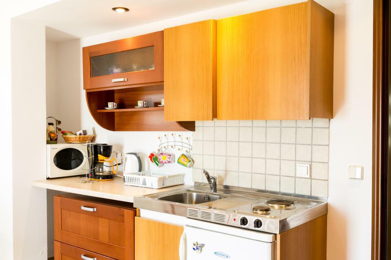 Kaya Sea Apts - Stegna Beach อาร์คานเยโลส ภายนอก รูปภาพ